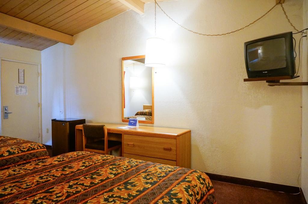 Ez 8 Motel San Jose II Экстерьер фото