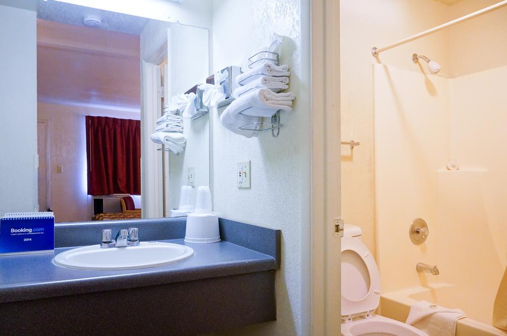 Ez 8 Motel San Jose II Номер фото